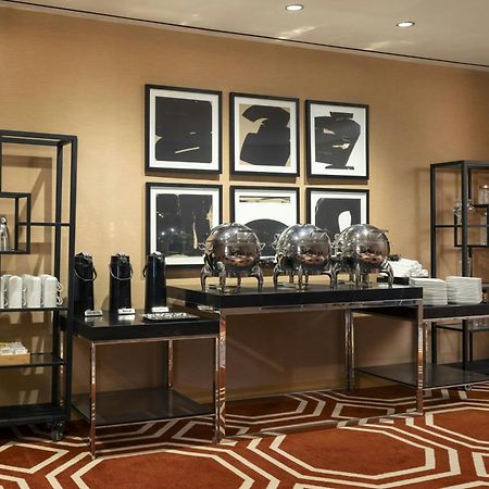 Residence Inn By Marriott Chicago Downtown Magnificent Mile Экстерьер фото