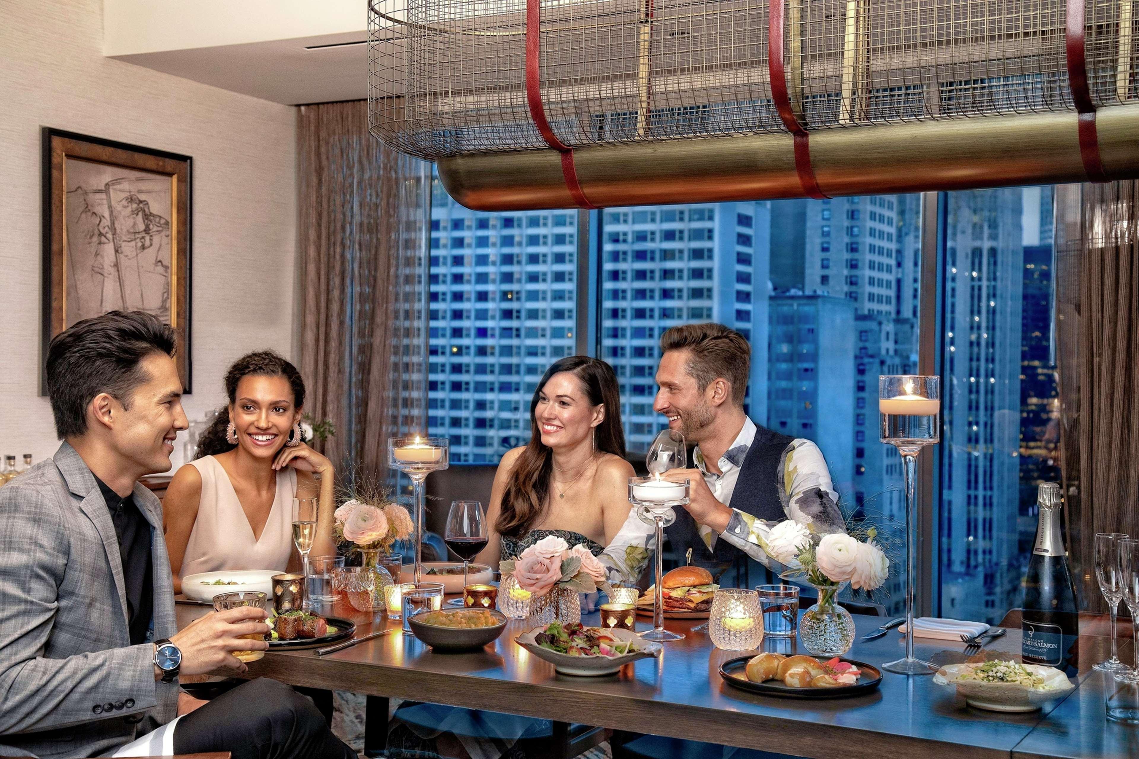 Residence Inn By Marriott Chicago Downtown Magnificent Mile Экстерьер фото