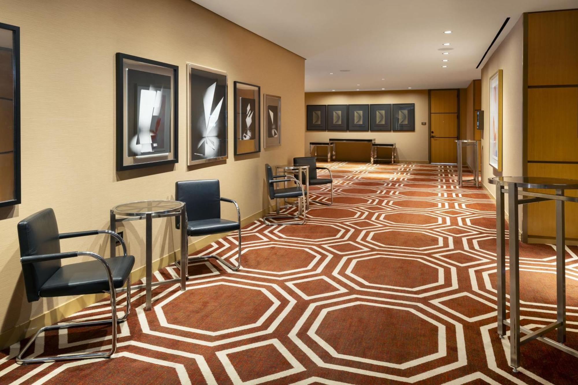 Residence Inn By Marriott Chicago Downtown Magnificent Mile Экстерьер фото