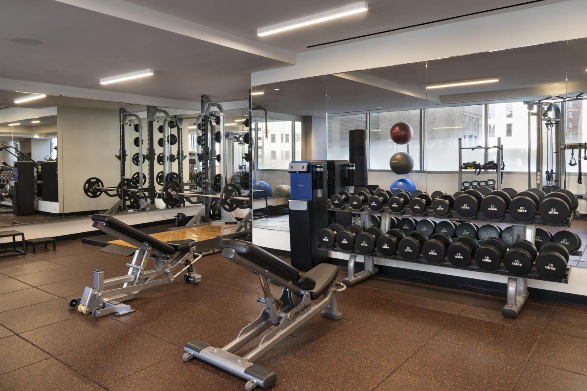 Residence Inn By Marriott Chicago Downtown Magnificent Mile Экстерьер фото