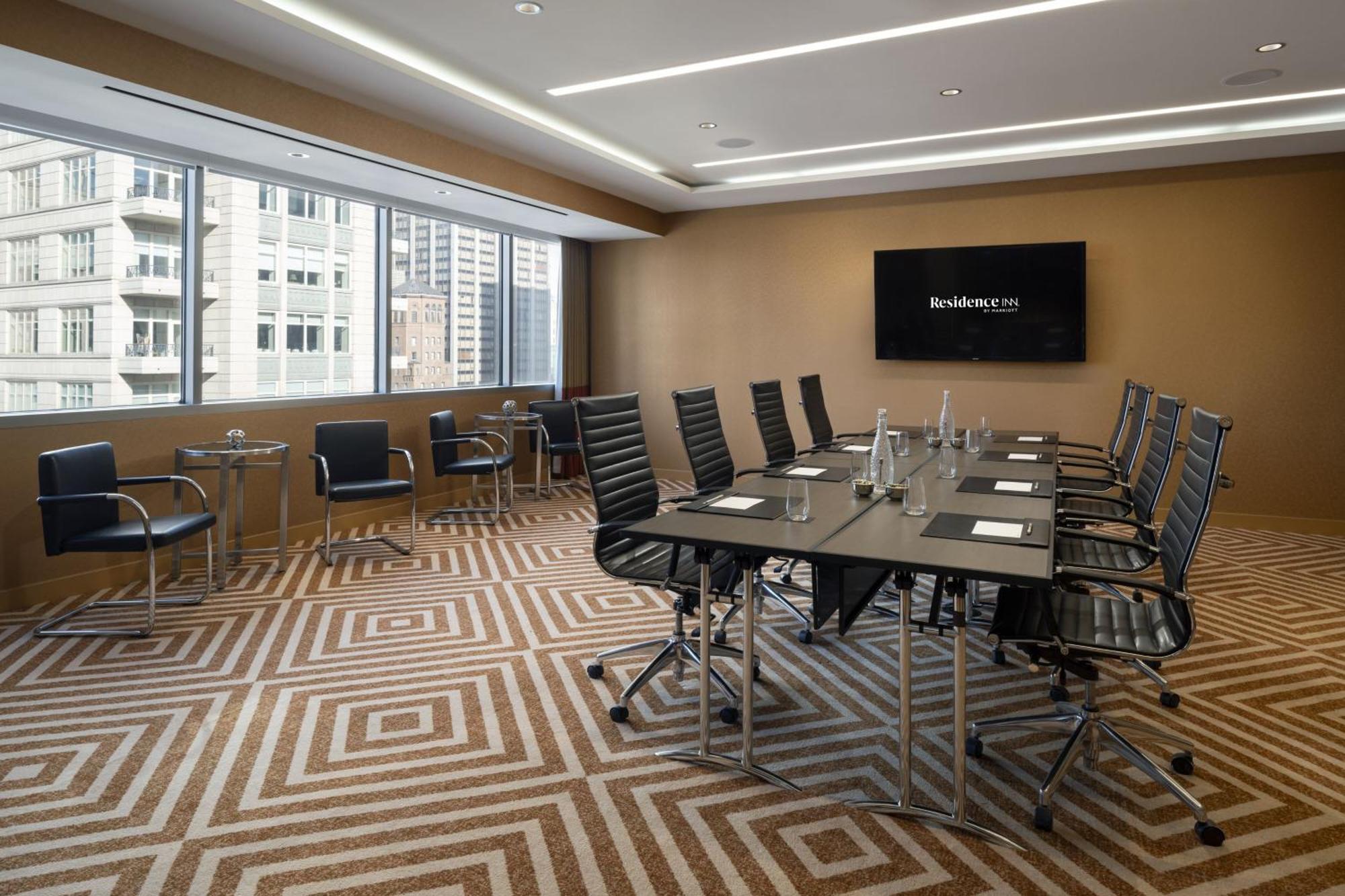 Residence Inn By Marriott Chicago Downtown Magnificent Mile Экстерьер фото
