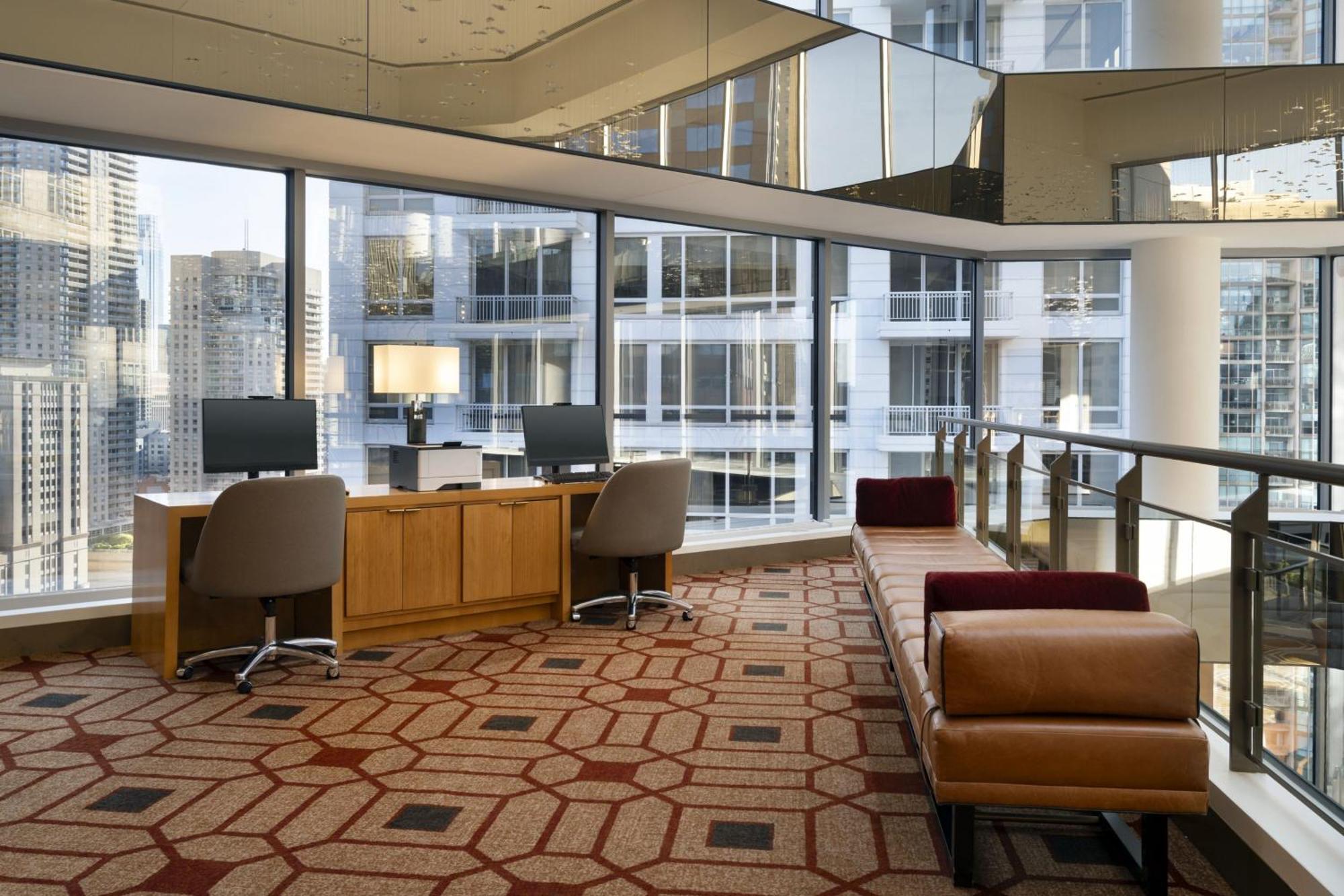 Residence Inn By Marriott Chicago Downtown Magnificent Mile Экстерьер фото